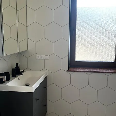 Fuzfa Porta *